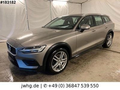 Gebraucht Volvo V60 CC 197 PS (144 kW) 2022 Grau Kombi