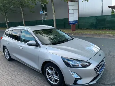 Gebraucht Ford Focus 120 PS (88 kW) 2019 Silber Kombi