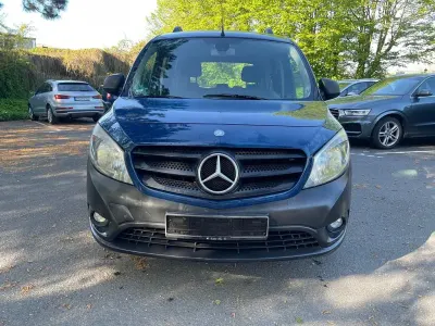 Używany Mercedes Citan 109 90 KM (66 kW) 2012 Niebieski Kombi