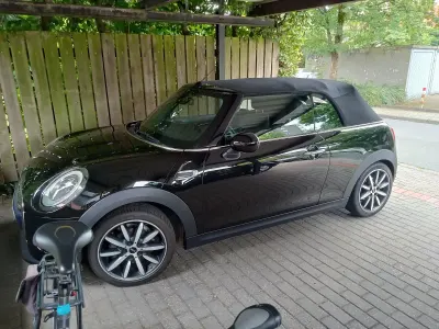 Usata Mini Cooper Cabriolet 136 CV (100 kW) 2016 Nero Cabrio