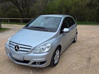 Usata Mercedes B180 109 CV (80 kW) 2008 Argento Monovolume