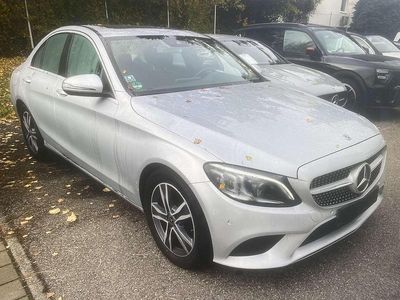 Gebraucht Mercedes C220 194 PS (142 kW) 2020 Iridiumsilber  metalliclack Limousine