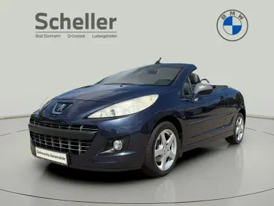 Gebraucht Peugeot 207 120 PS (88 kW) 2015 Lackierung smaltblau/lackier Cabrio