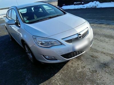 Gebraucht Opel Astra 116 PS (85 kW) 2010 Silber Kombi