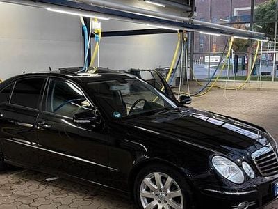 Mercedes E320