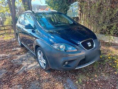 Occasion Seat Altea 105 PK (77 kW) 2012 Blauw SUV