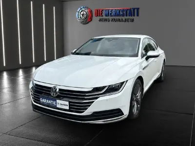 Gebraucht VW Arteon Elegance 150 PS (110 kW) 2017 Pure white Kleinwagen