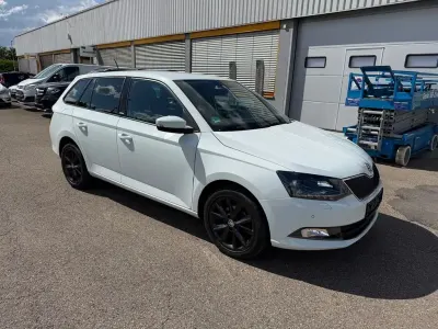 Gebraucht Skoda Fabia Joy 90 PS (66 kW) 2016 Weiß Kombi