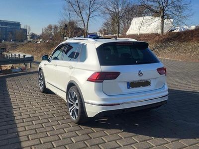 Weiß Gebraucht 2017 VW Tiguan Highline SUV | 24.990 € (Fairer Preis)
