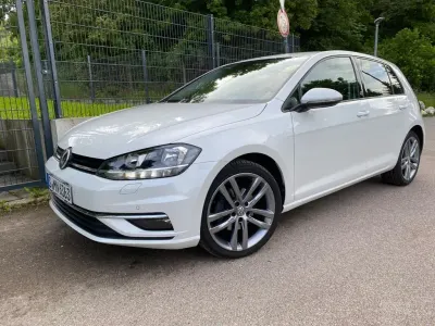 Gebraucht VW Golf VII Sound 125 PS (91 kW) 2017 Weiß Limousine