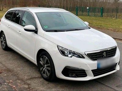 Gebraucht Peugeot 308 SW Allure 131 PS (96 kW) 2020 Weiß Kombi