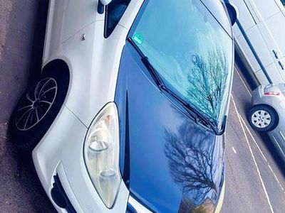 Gebraucht Opel Corsa 80 PS (58 kW) 2010 Weiß Kleinwagen