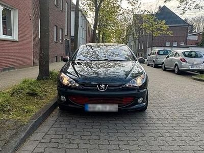 Usata Peugeot 206 109 CV (80 kW) 2005 Nero Cabrio
