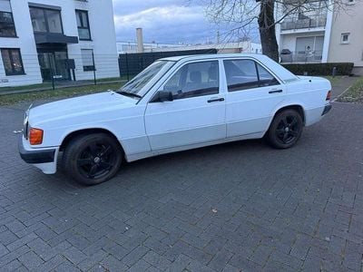 Gebraucht Mercedes 190 109 PS (80 kW) 1992 Other Limousine