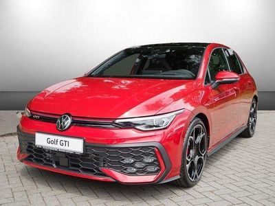 Gebraucht VW Golf VIII GTI 265 PS (194 kW) 2025 Kings red metallic / schwar... Limousine