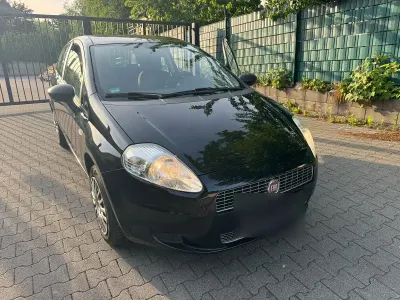 Gebraucht Fiat Punto 65 PS (47 kW) 2009 Schwarz Kleinwagen