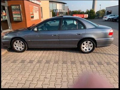 Opel Omega