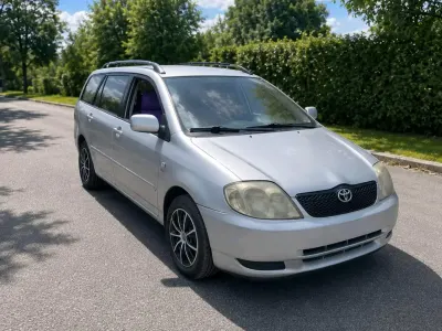 Gebraucht Toyota Corolla 110 PS (80 kW) 2003 Silber Kombi
