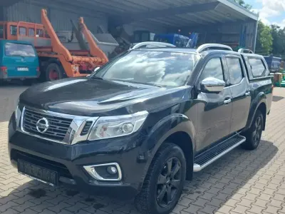 Gebraucht Nissan Navara Acenta 190 PS (139 kW) 2016 Schwarz Pickup