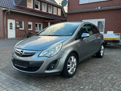 Gebraucht Opel Corsa 86 PS (63 kW) 2012 Silber Kleinwagen