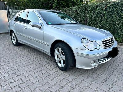 Mercedes C200