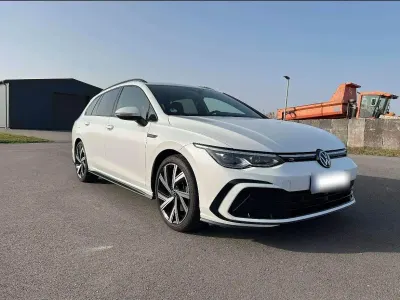 Gebraucht VW Golf VIII R-line 190 PS (139 kW) 2023 Weiß Kombi