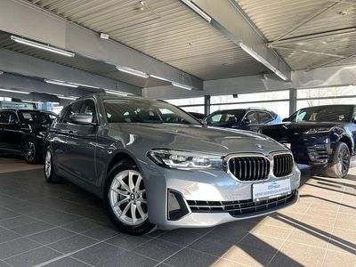 Gebraucht BMW 520 Sport Line 190 PS (139 kW) 2023 Grau Kombi