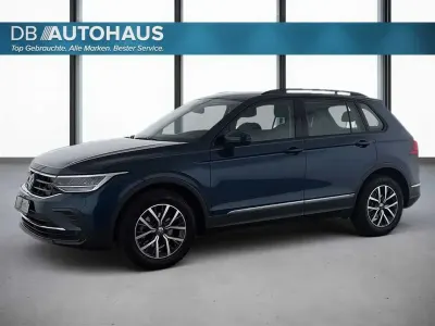 Gebraucht VW Tiguan Life 150 PS (110 kW) 2024 Blau SUV