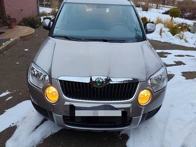 Gebraucht Skoda Yeti Ambition 140 PS (102 kW) 2012 Beige SUV