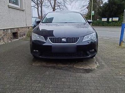 Usata Seat Leon 105 CV (77 kW) 2013 Nero Utilitaria