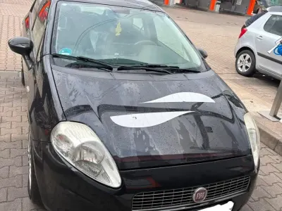 Gebraucht Fiat Punto 77 PS (56 kW) 2009 Schwarz Kleinwagen
