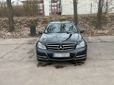 Gebraucht Mercedes C220 170 PS (125 kW) 2012 Schwarz Kombi
