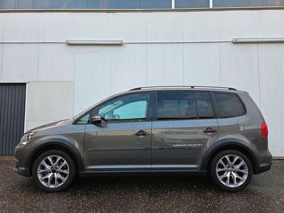 VW Touran Cross