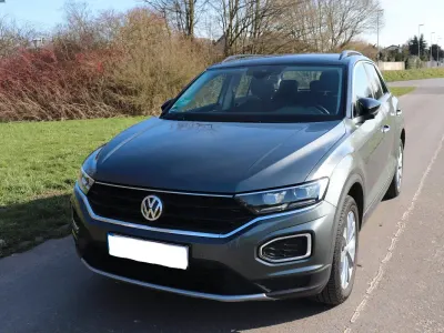Gebraucht VW T-Roc 150 PS (110 kW) 2019 Grau SUV