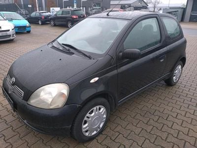Usata Toyota Yaris 68 CV (50 kW) 2003 Nero Utilitaria