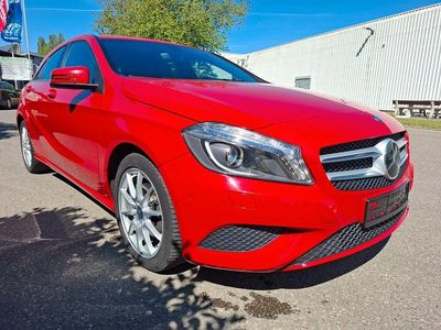 Usata Mercedes A180 122 CV (89 kW) 2015 Rosso Berlina