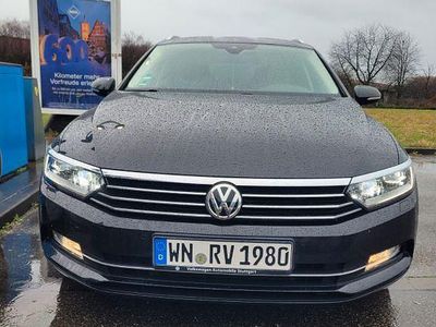 Schwarz Gebraucht 2015 VW Passat Kombi | 14.400 € (Fairer Preis)