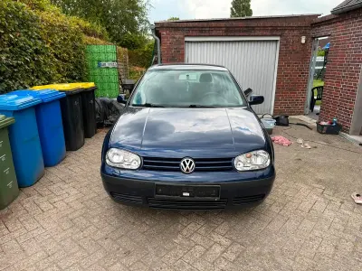 Gebraucht VW Golf IV 75 PS (55 kW) 2000 Blau Kleinwagen