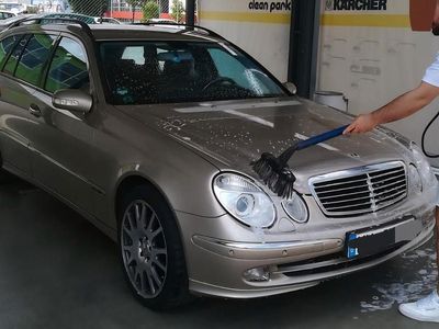 Mercedes E320