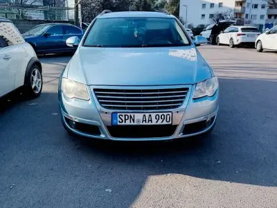 Usata VW Passat Trendline 140 CV (102 kW) 2006 Blu Berlina