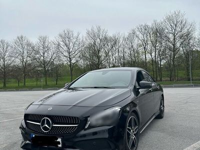 gebraucht Mercedes CLA180 Peak Edition AMG Paket