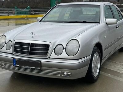 gebraucht Mercedes E230 115000 Automatik TÜV 11/24 TOP!!!