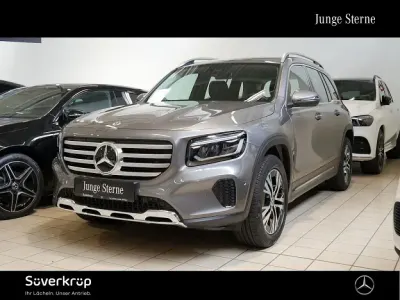 Gebraucht Mercedes GLB180 136 PS (100 kW) 2025 Grau mountaingrau (metallic) SUV