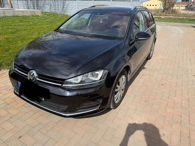 Second-hand VW Golf VII Highline 150 CP (110 kW) 2015 Negru Break