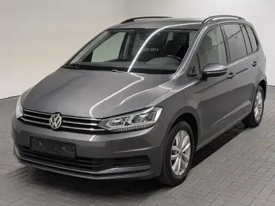 Gebraucht VW Touran 116 PS (85 kW) 2018 Indiumgraumet. Van / Kleinbus