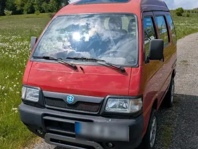 Gebraucht Piaggio Porter 65 PS (47 kW) 2008 Rot Van / Kleinbus