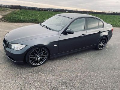 Gebraucht BMW 325 Sport Line 218 PS (160 kW) 2007 Grau Limousine