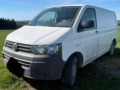 Gebraucht VW T5 102 PS (75 kW) 2011 Weiß Van