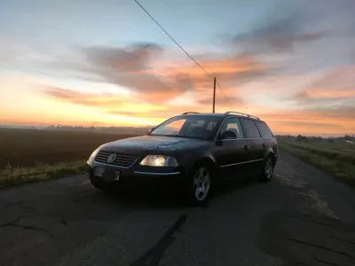 Gebraucht VW Passat 131 PS (96 kW) 2005 Schwarz Kombi