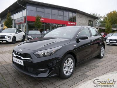 Neu Kia Ceed Comfort 159 PS (116 kW) 2025 Schwarz Kleinwagen
